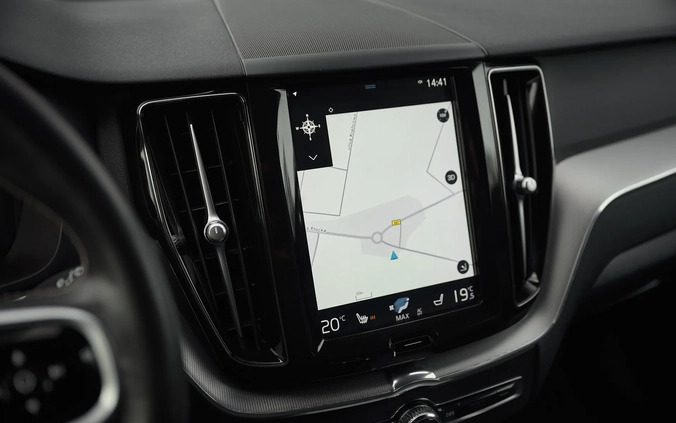 Volvo XC 60 cena 131800 przebieg: 133000, rok produkcji 2019 z Ustroń małe 596